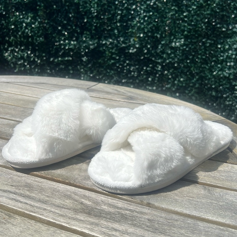 Women’s Furry House Slippers Side 38/39